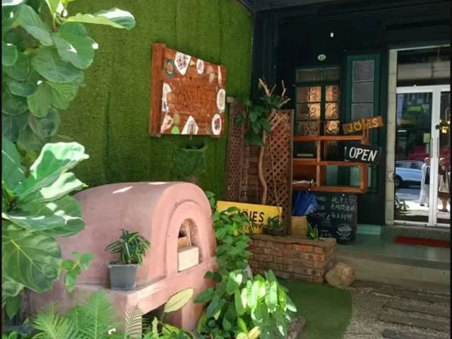 Entrance to Joies Sourdough on Jalan Moulmein
