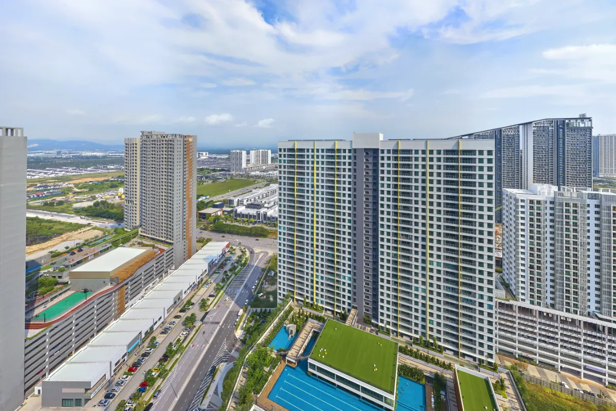 Seiras Level 35 South View 与 Utropolis Batu Kawan 城市生活圈